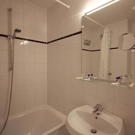 Falk 3* Fráncfort del Meno