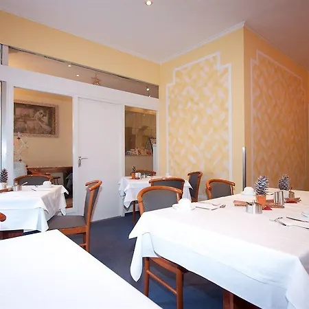 Falk Hotel
