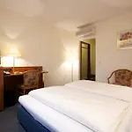 Otel Falk 3*